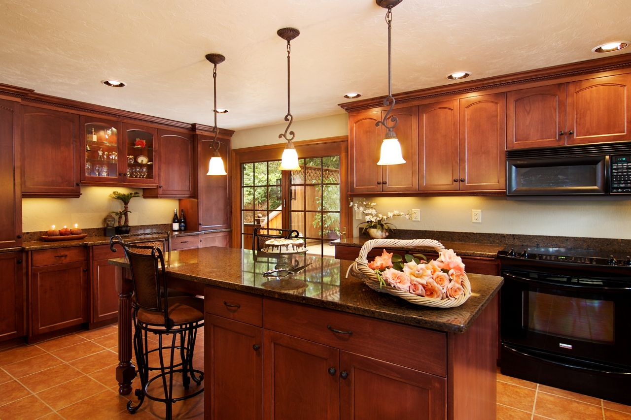 Traditional Cherry Kitchen