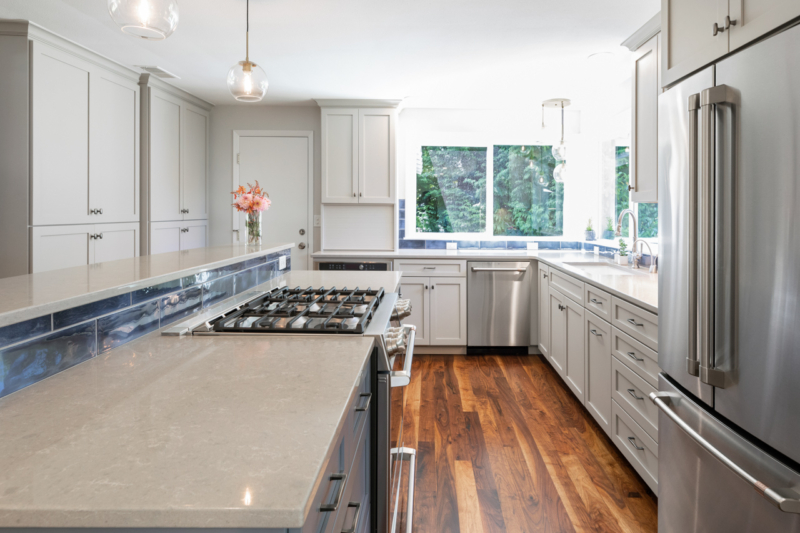 Rich walnut flooring with bold grain patterns. Rich walnut flooring with bold grain patterns.