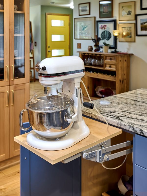 Appliance lift take the heavy lifting out of the equation and keep kitchen tools off the countertop.
