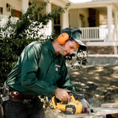 Photo of a lead carpenter at Powell Construction job site.